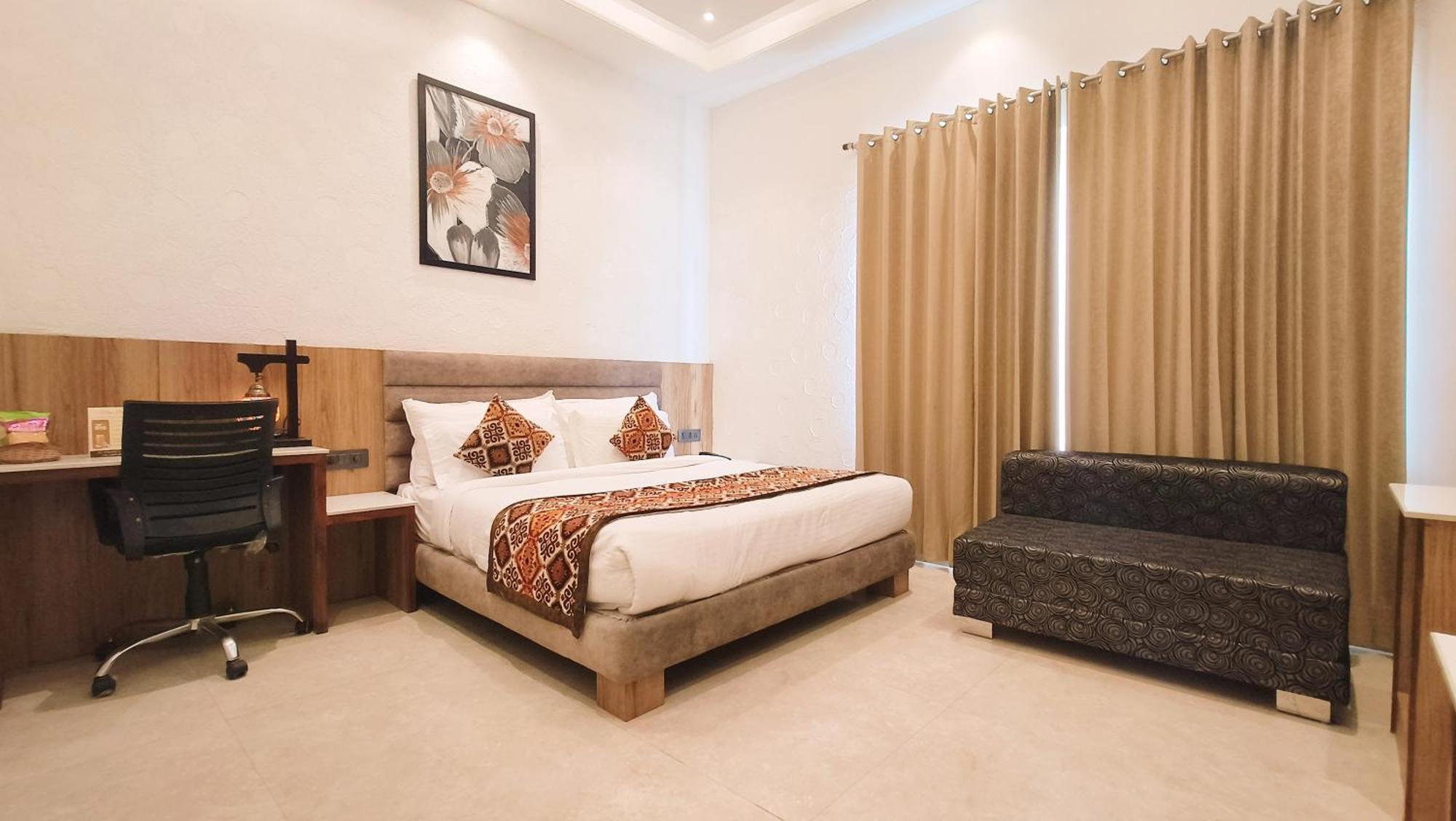 Blessings Hotel อัมริตสา ภายนอก รูปภาพ